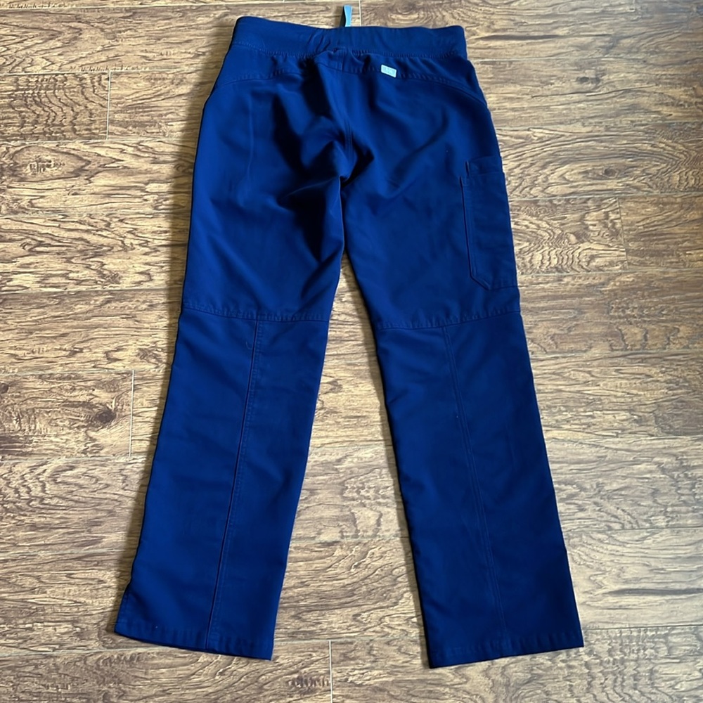 Figs Kade Scrub Pants - Picture 3 of 5